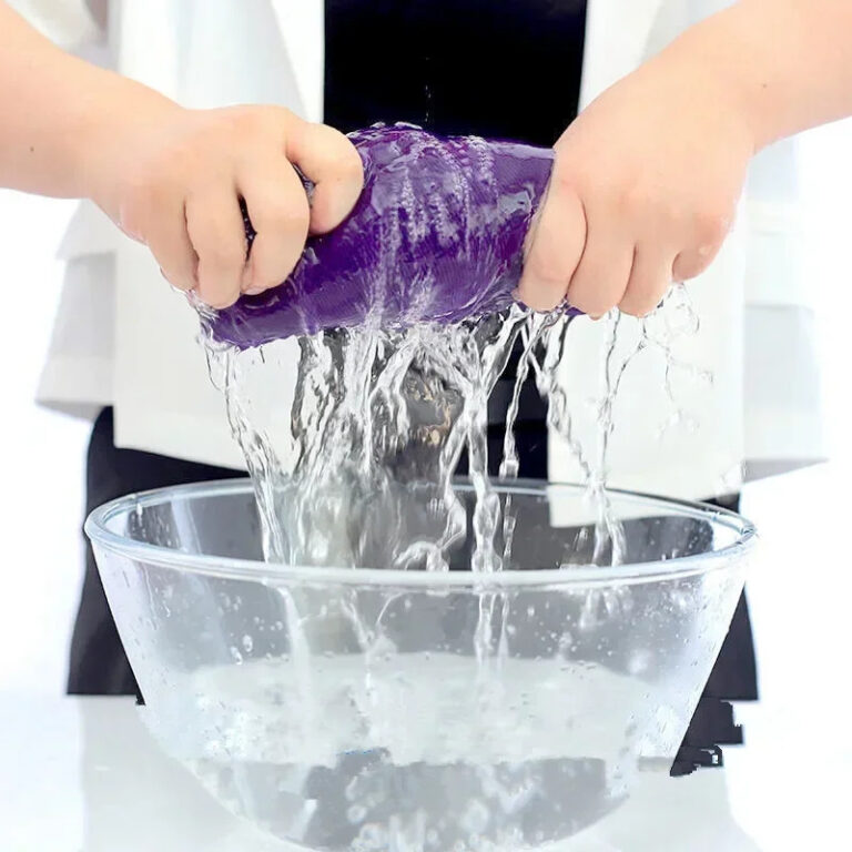 How to Get the Mildew Smell Out of Towels for Good - main image 3 1 How to Get the Mildew Smell Out of Towels for Good